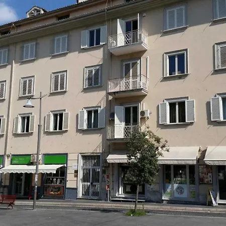 Casa vacanze L'insolita Reggia *